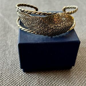 Elegant Antique Silver-Toned Winged Bracelet